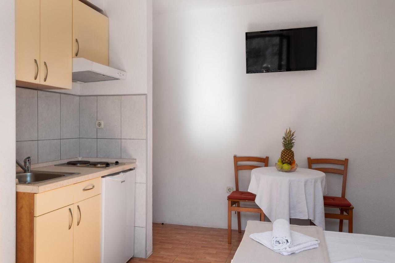Niko Apartments Drvenik  Bagian luar foto